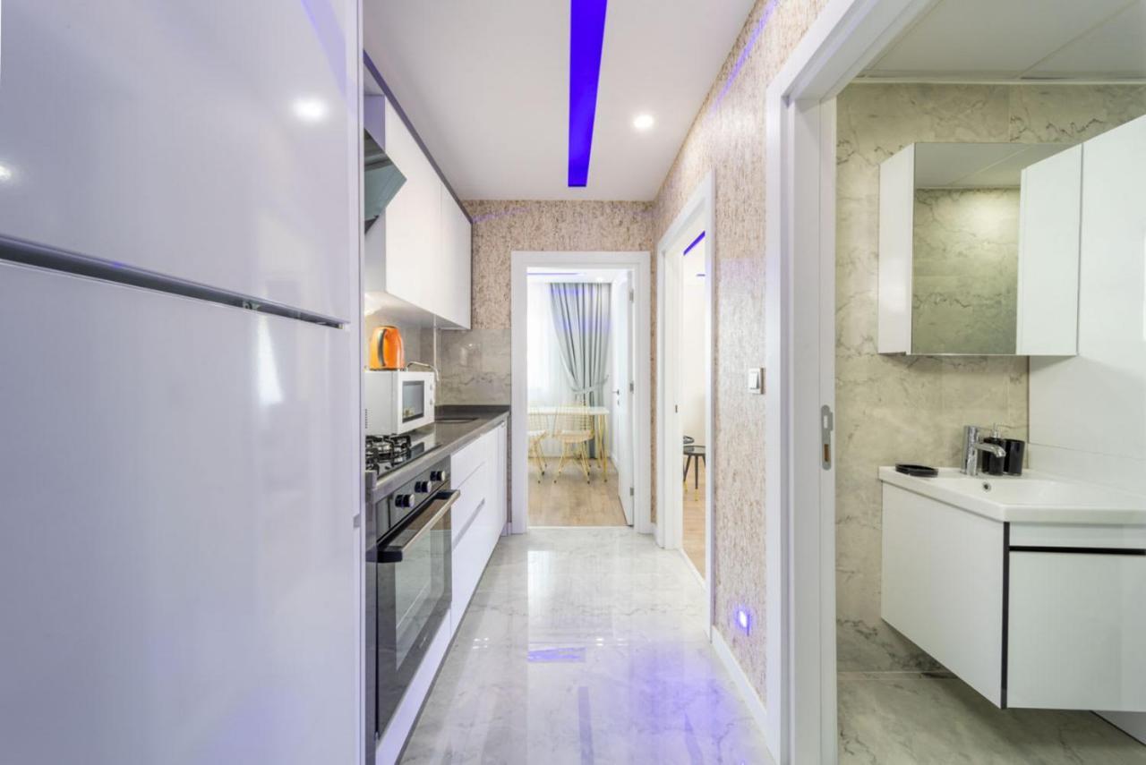 Modern And Central Duplex Apartment Near Beach In Antalya Kültér fotó